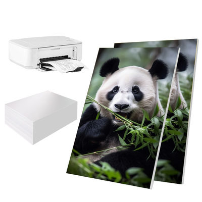 Kertas Foto Glossy 135gsm Dilapisi Cor Mengkilap Tinggi Untuk Pencetakan Tinta Pewarna